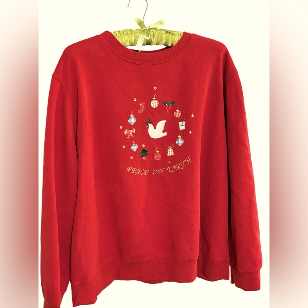 Vintage Christmas Sweatshirt Embroidered Doves Peace on Earth